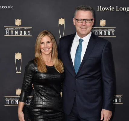 howie long's wife