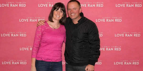 chris tomlin and wife
