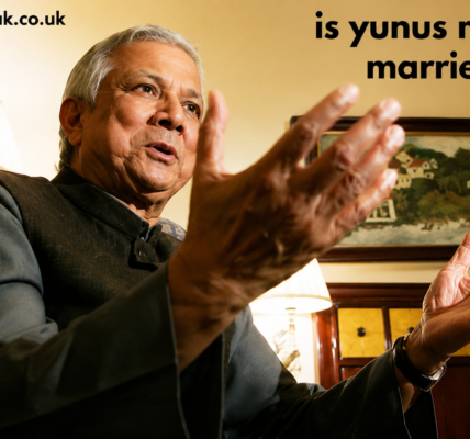 is yunus mulla married